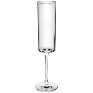 Bre moderne champagneglass med gravert navn.