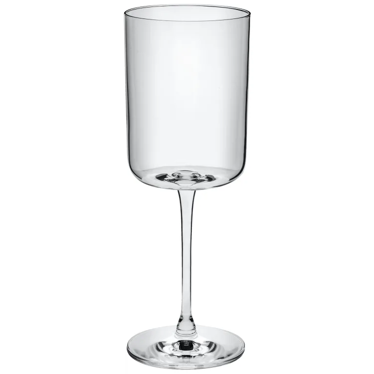 Sval hvitvinsglass med gravering