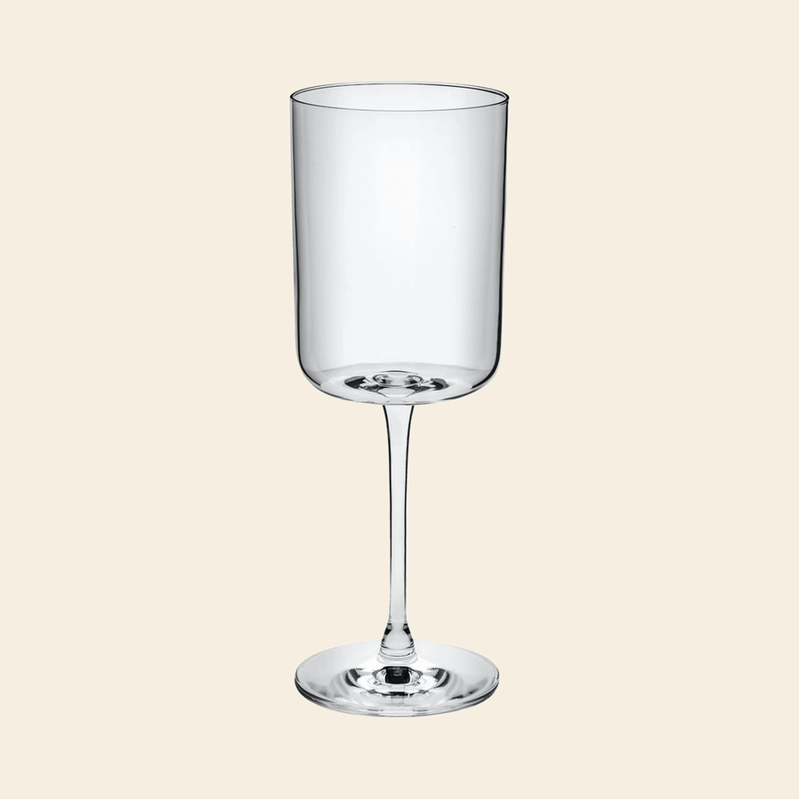 Sval hvitvinsglass med gravering